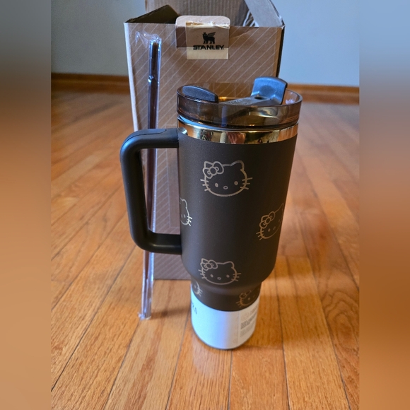 Beautiful Exclusive Brown & GOLD Hellokitty Tumbler Must-have Limited Addition - Picture 14 of 14